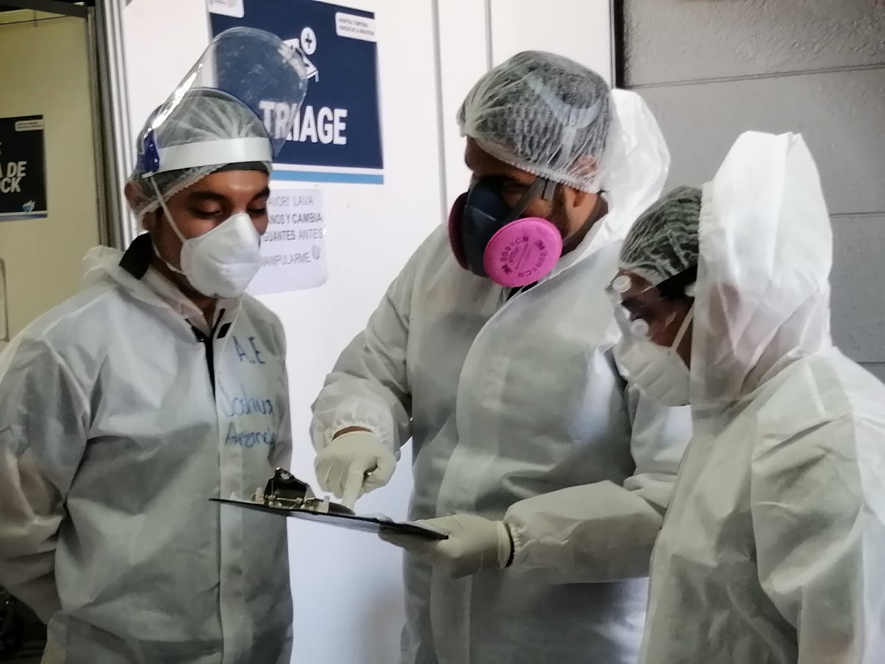 Personal médico convocado al Hospital Temporal Parque de la Industria