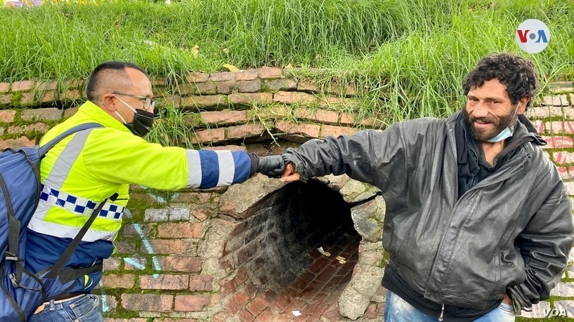 un colombiano quiere «dignificar» a las personas sin hogar un colombiano quiere «dignificar» a las personas sin hogar