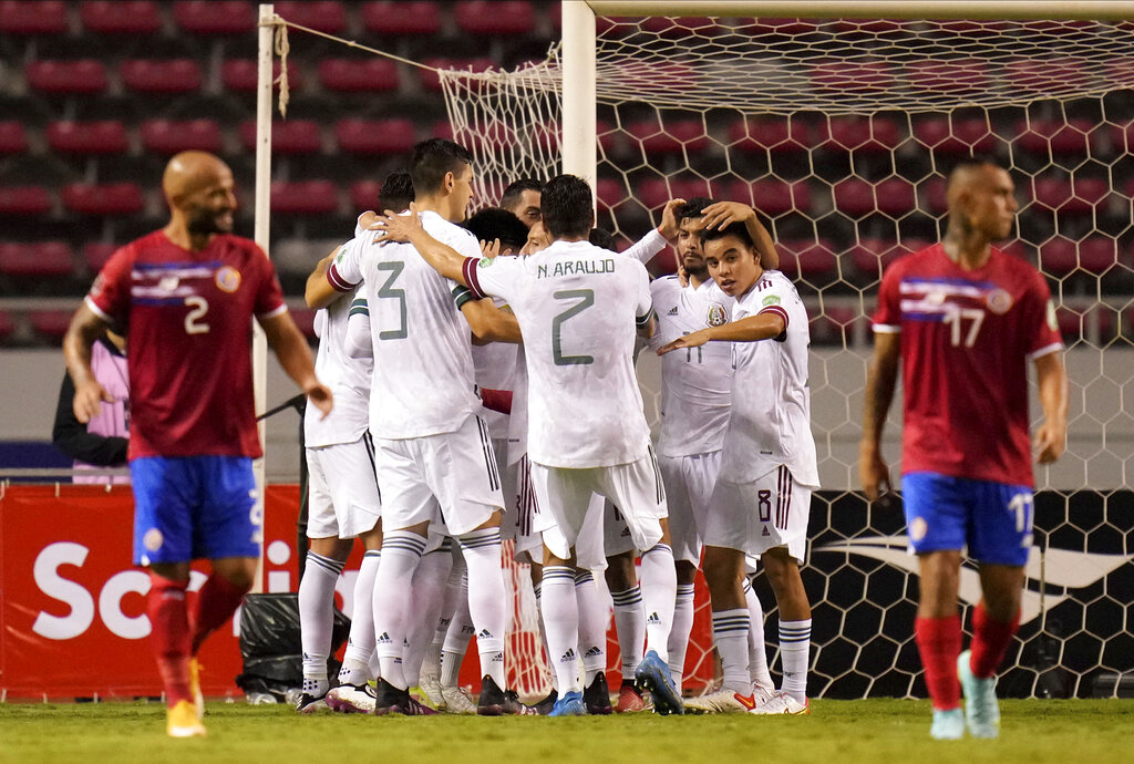 Con un tiro penal, México venció 1-0 a Costa Rica en la carretera