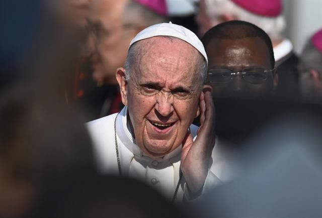 El Papa critica el ‘abuso de poder’ en los movimientos religiosos