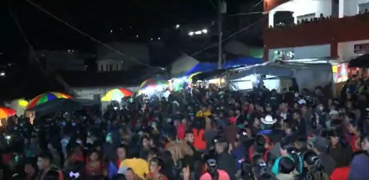 Fiesta en Sacapulas en toque de queda y en alerta roja genera reacciones