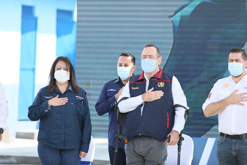 Giammattei dice que hay «suficientes vacunas» y habla de una nueva compra