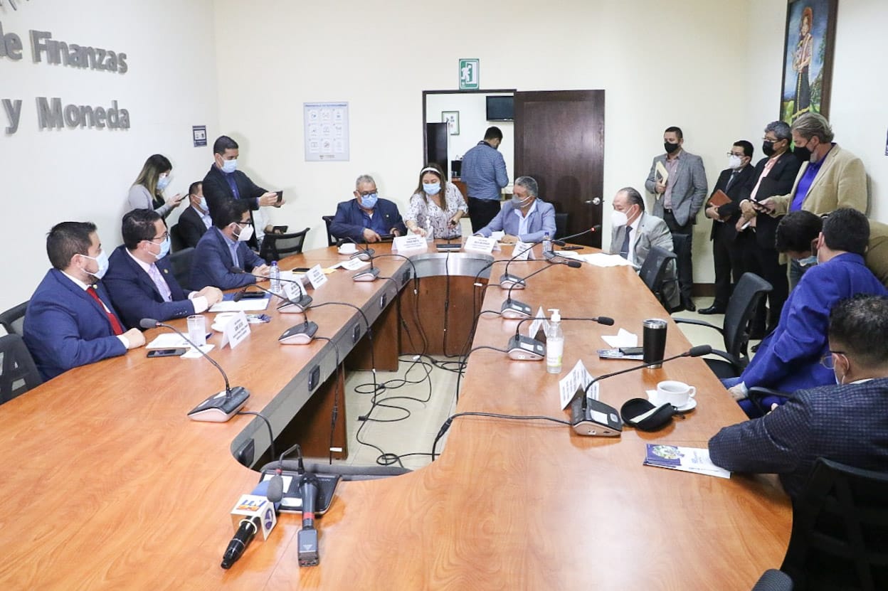 Icefi: el presupuesto de Mineduc para 2022 aumentaría; incluye aumento salarial para la docencia Icefi: el presupuesto de Mineduc para 2022 aumentaría; incluye aumento salarial para la docencia