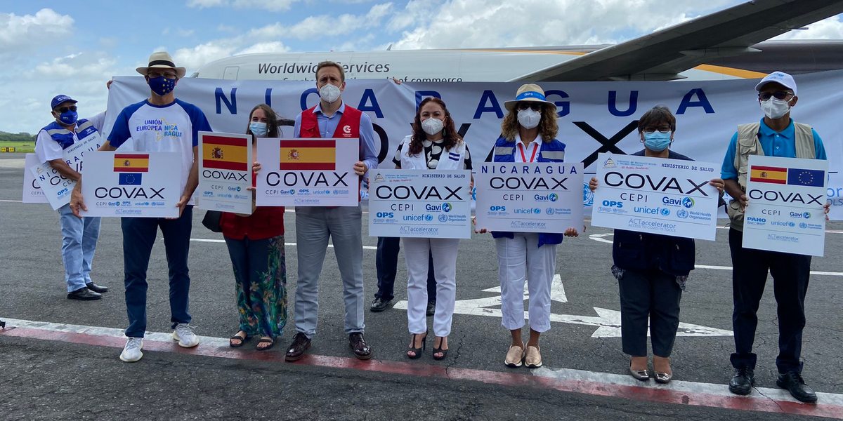 Llegan 199.200 dosis de vacunas COVID-19 donadas por España