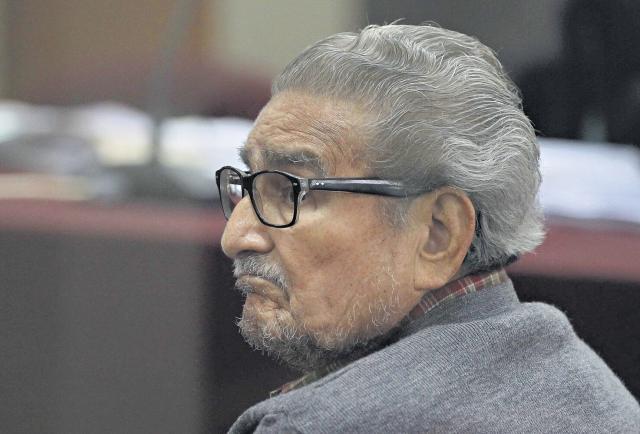 Muere líder de Sendero Luminoso cumpliendo cadena perpetua