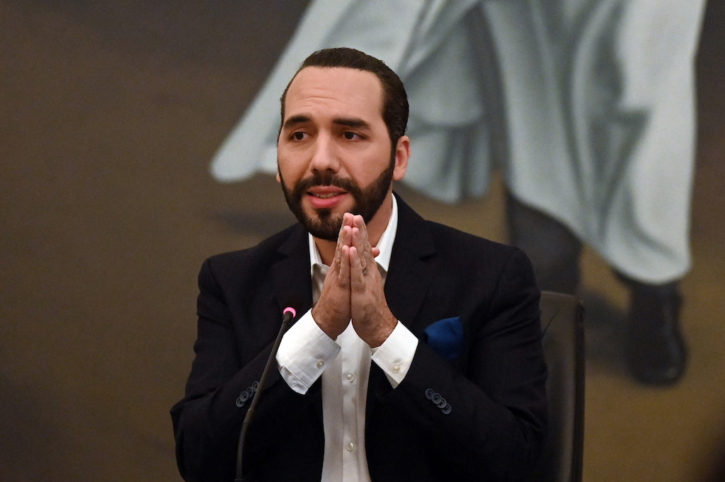 Nayib Bukele quiere hacer 216 cambios a la Constitución salvadoreña