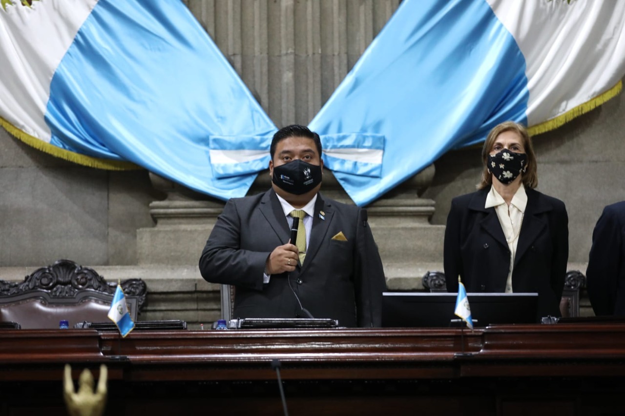 Rodríguez busca repetir el «salvavidas» de la CC para aprobar Calamidad