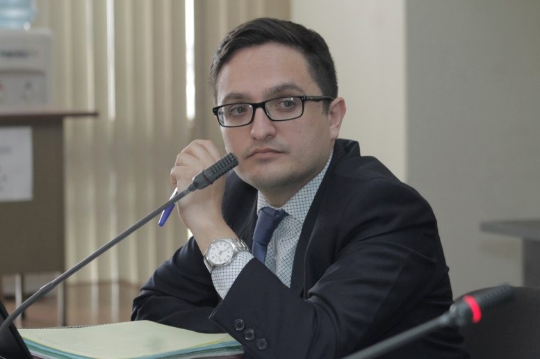 Tras una orden de aprehensión en su contra, Sandoval: no debemos rendirnos